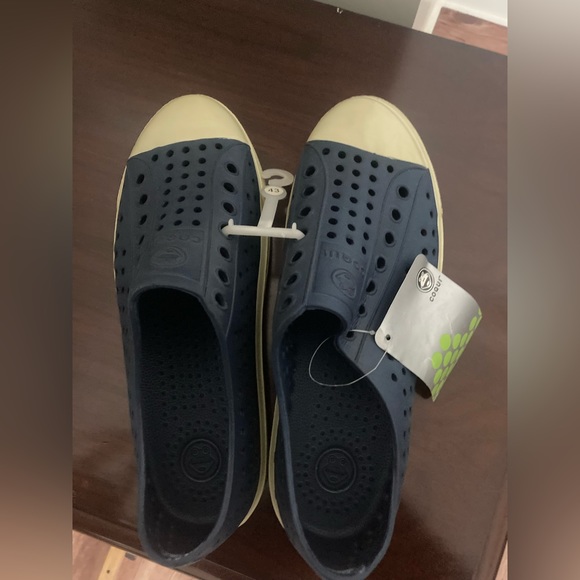 Coqui slip ons for men - Picture 2 of 4